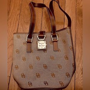 Dooney & Bourke shoulder bag